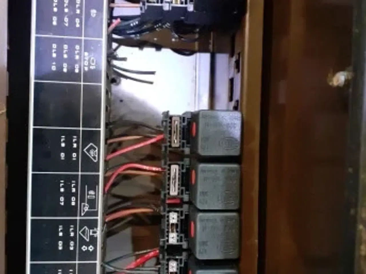 Billede 16 - Dronningborg D9000 El-skab