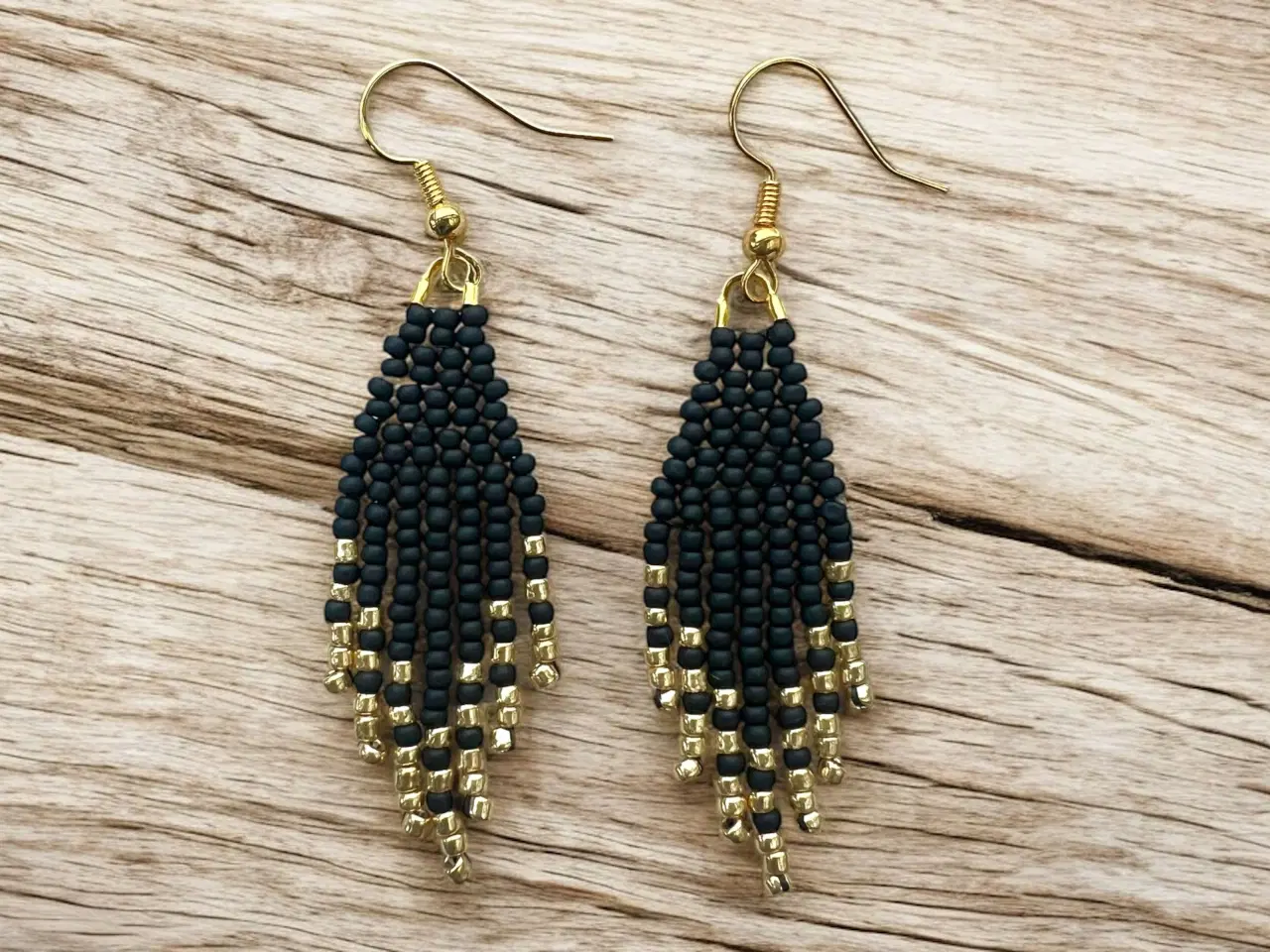 Billede 2 - Grønlandske øreringe, håndlavede