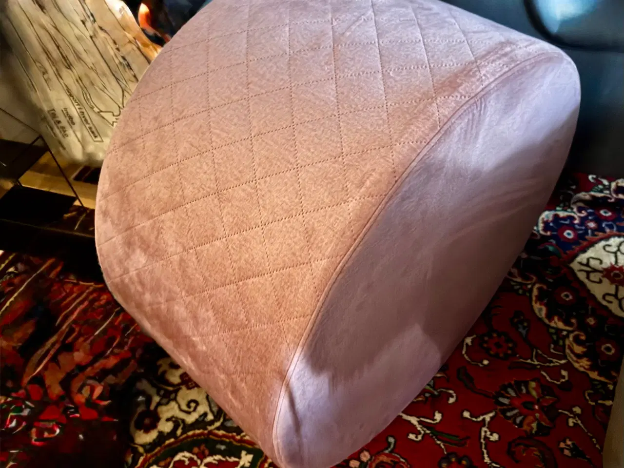 Billede 5 - Ottoman/Puf i velourstof rosa Ø75 centimeter x40 c