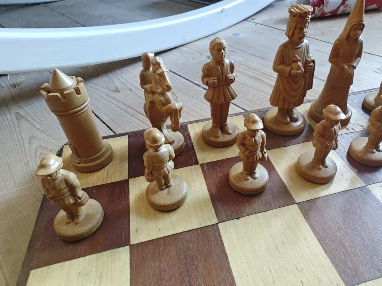Billede 4 - STORT Skak Brætspil