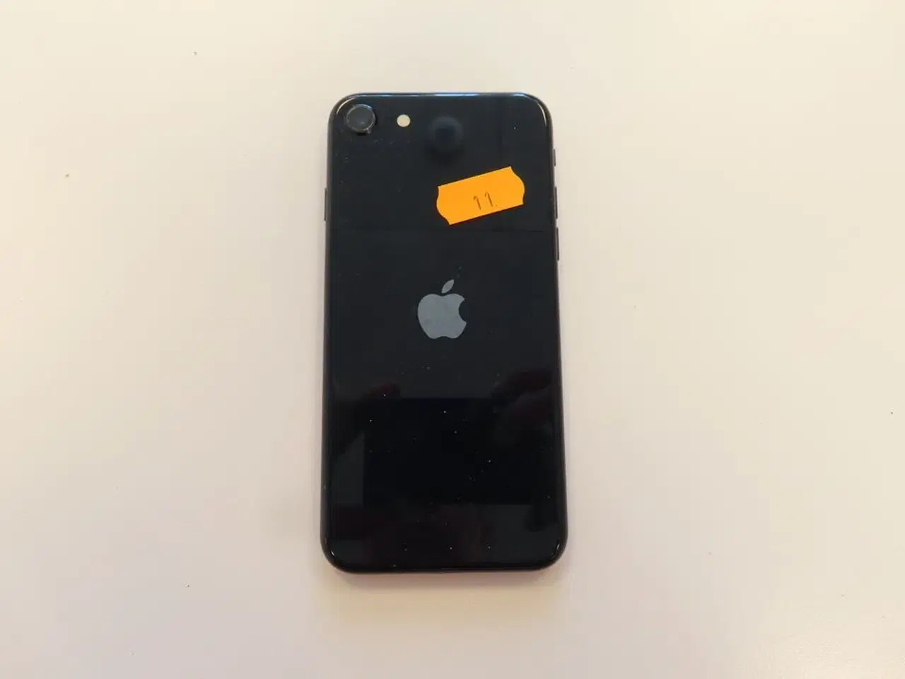 Billede 2 - Mobiltelefon APPLE Iphone SE 3. Gen - 64 GB