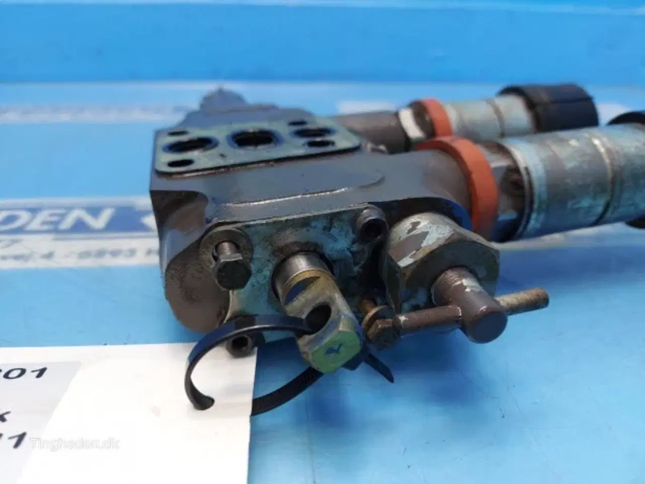 Billede 9 - Massey Ferguson 6180 Ventilblok 3582518M1