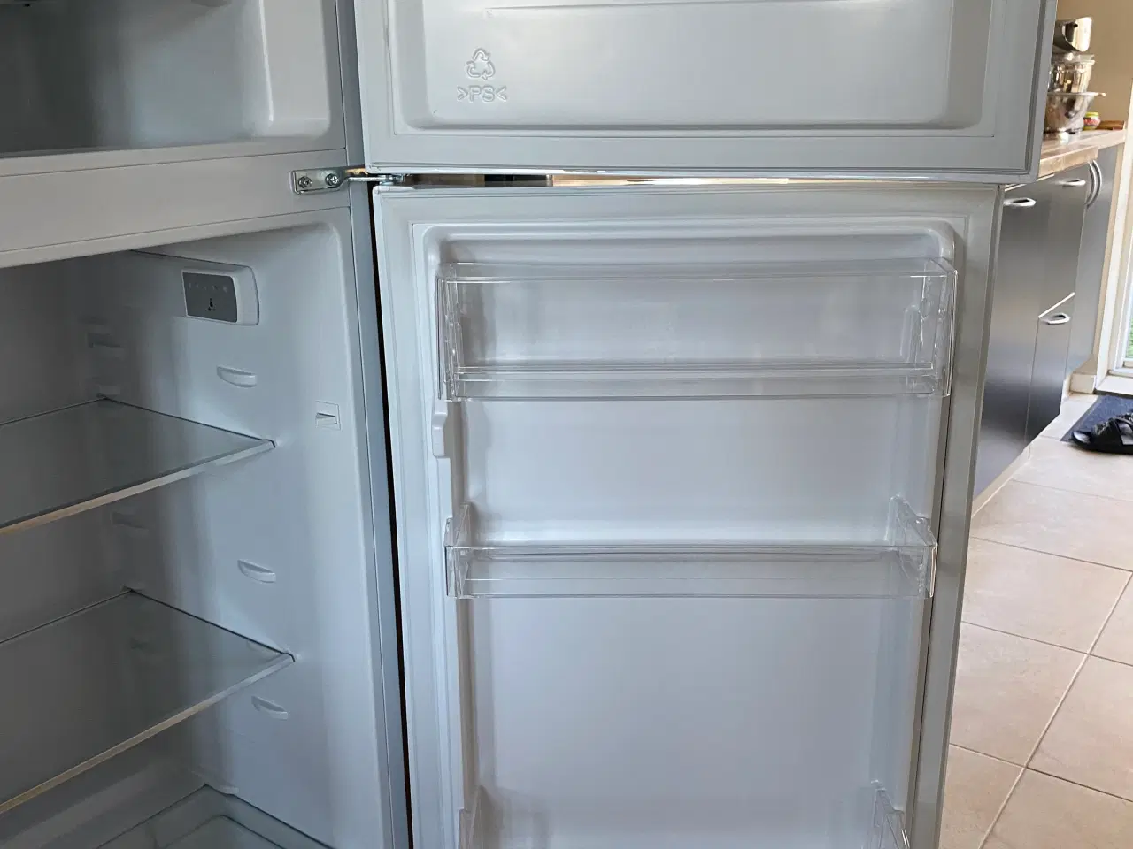 Billede 2 - Køle/fryseskab, nyt, sælges billigt 