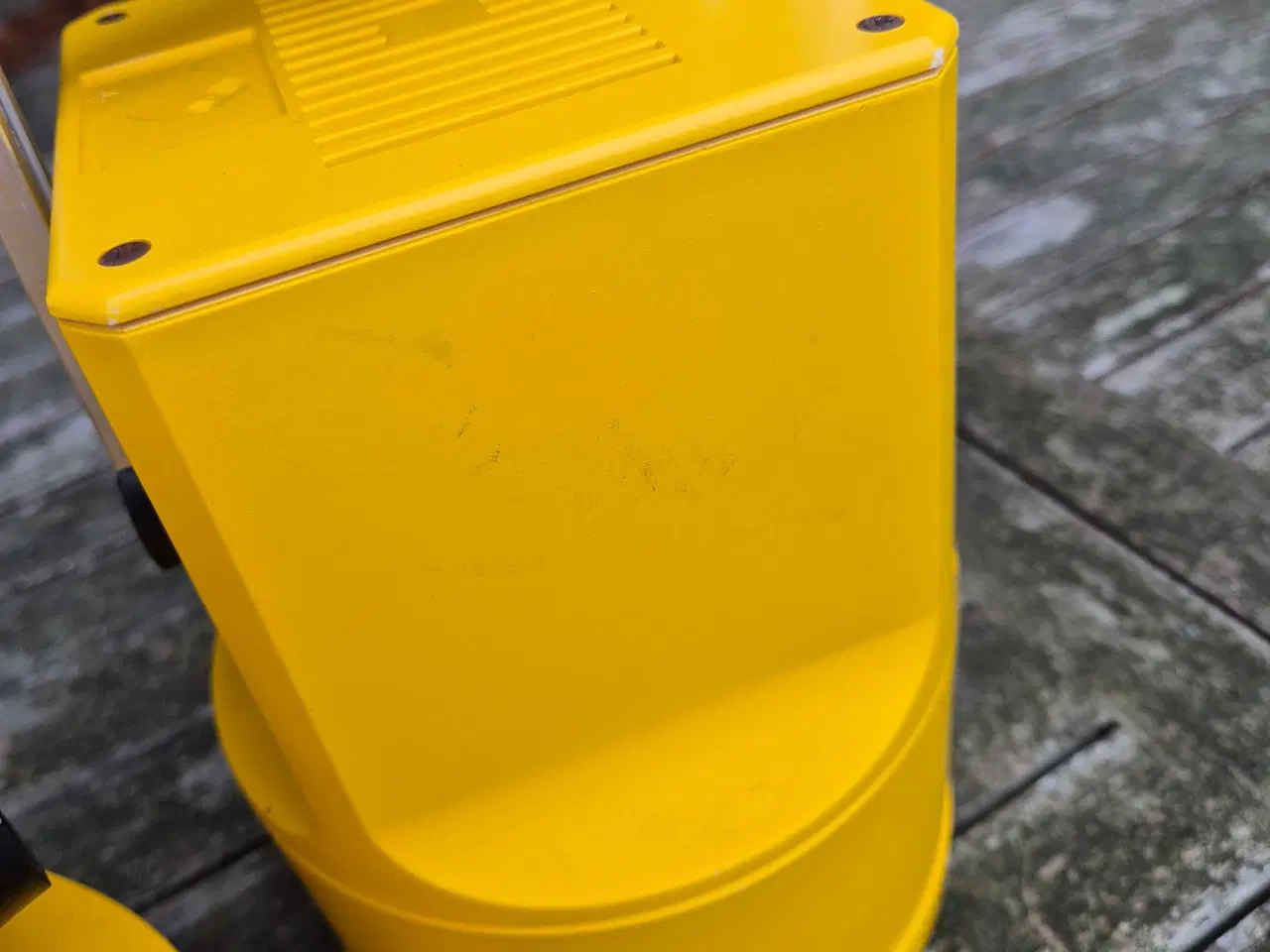 Billede 7 - Smukke gule Unispot fra Louis Poulsen