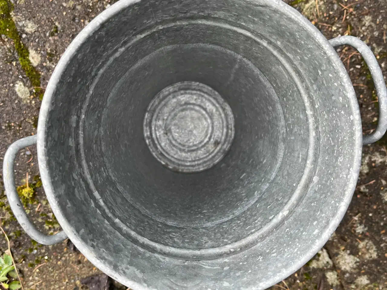 Billede 2 - Zink vase/ holder, 30 cm. høj