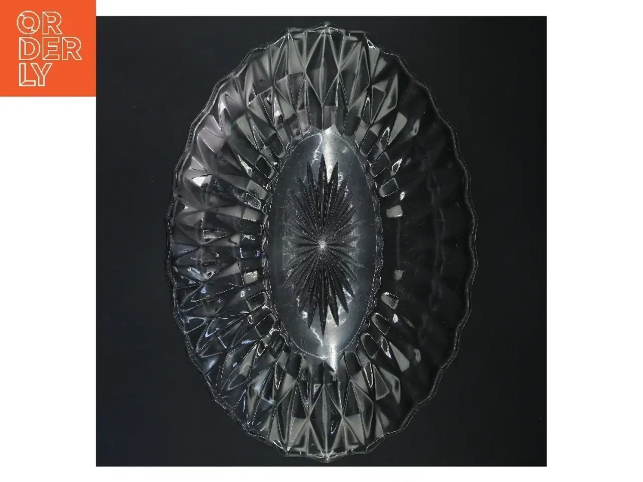 Billede 2 - Glasfad med mønstret design (str. 35 cm)