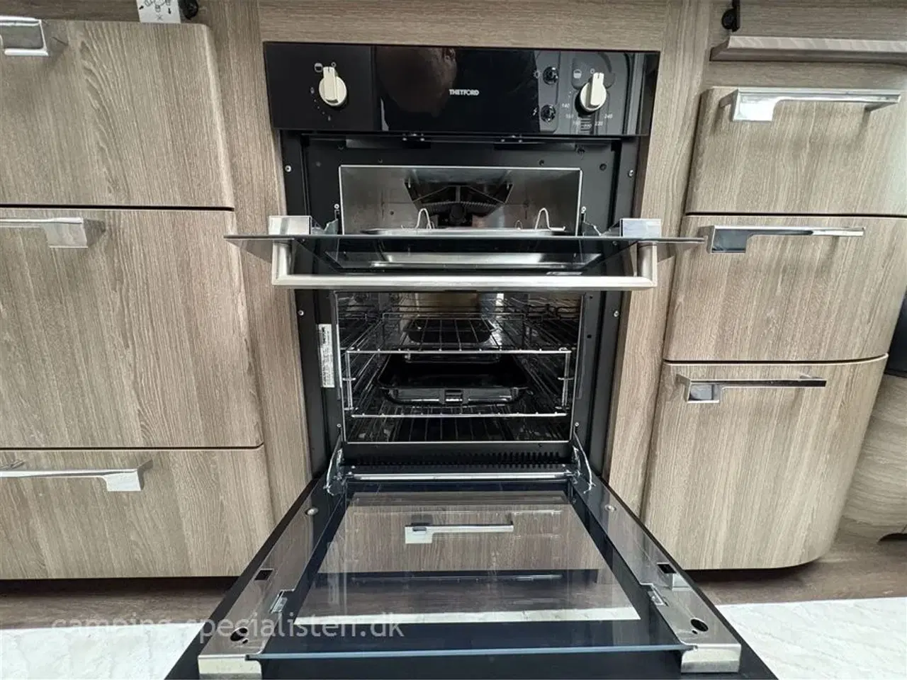 Billede 8 - 2019 - Kabe Imperial 1000 TDL E8/DL   Liebhaver campingvogn - Kabe Imperial 1000 TDL KS 2019 - Se den nu hos Camping-Specialisten.dk