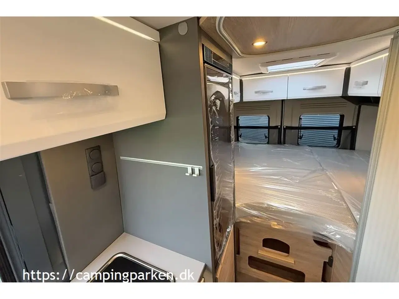 Billede 9 - 2024 - Dethleffs Smart Dethleffs camper van under 6 meter med dobbeltseng og automatgear