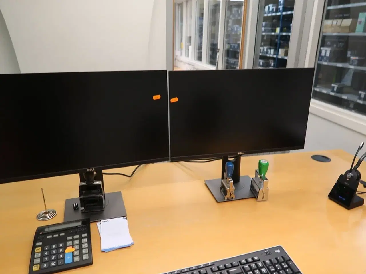 Billede 2 - 2 stk. computerskærme DELL P2419H, computer, tastatur, mus, computer, headset