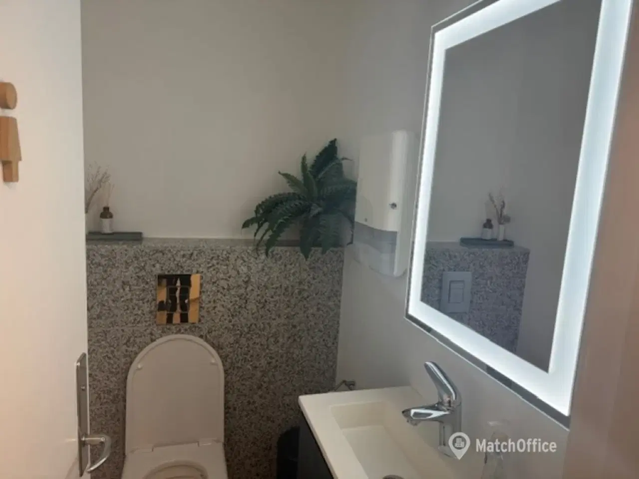 Billede 16 - Attraktivt kontorlokale i nyere ejendom!