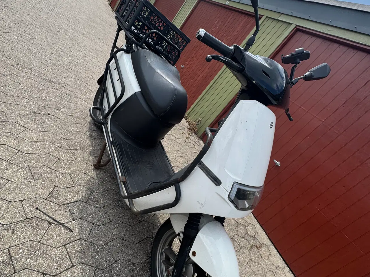 Billede 1 - Ecooter batteri og 2 ladere