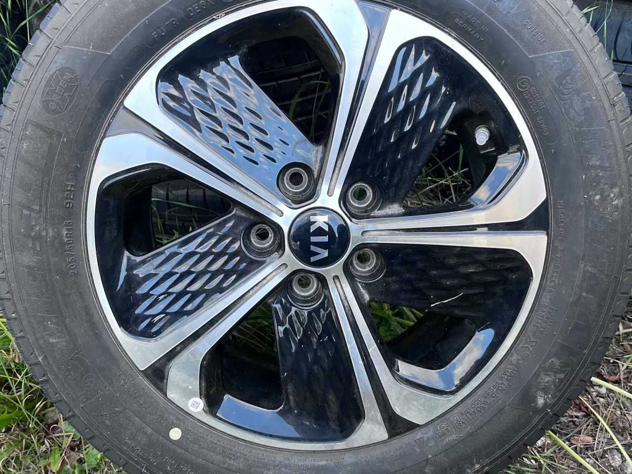 Billede 2 - Originale Kia fælge med dæk ( helt nye ) 