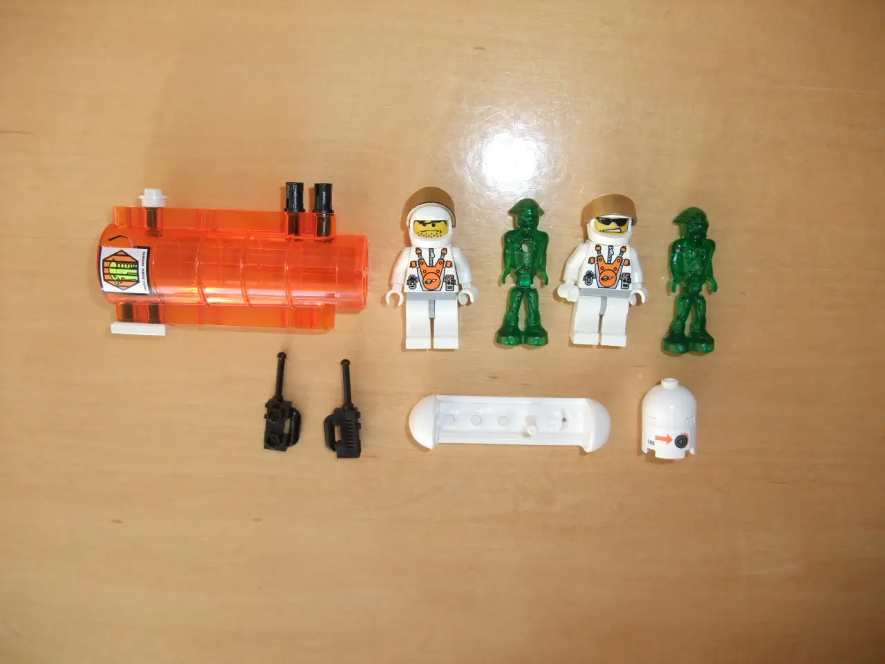 Billede 1 - Lego Mars Mission Figurer