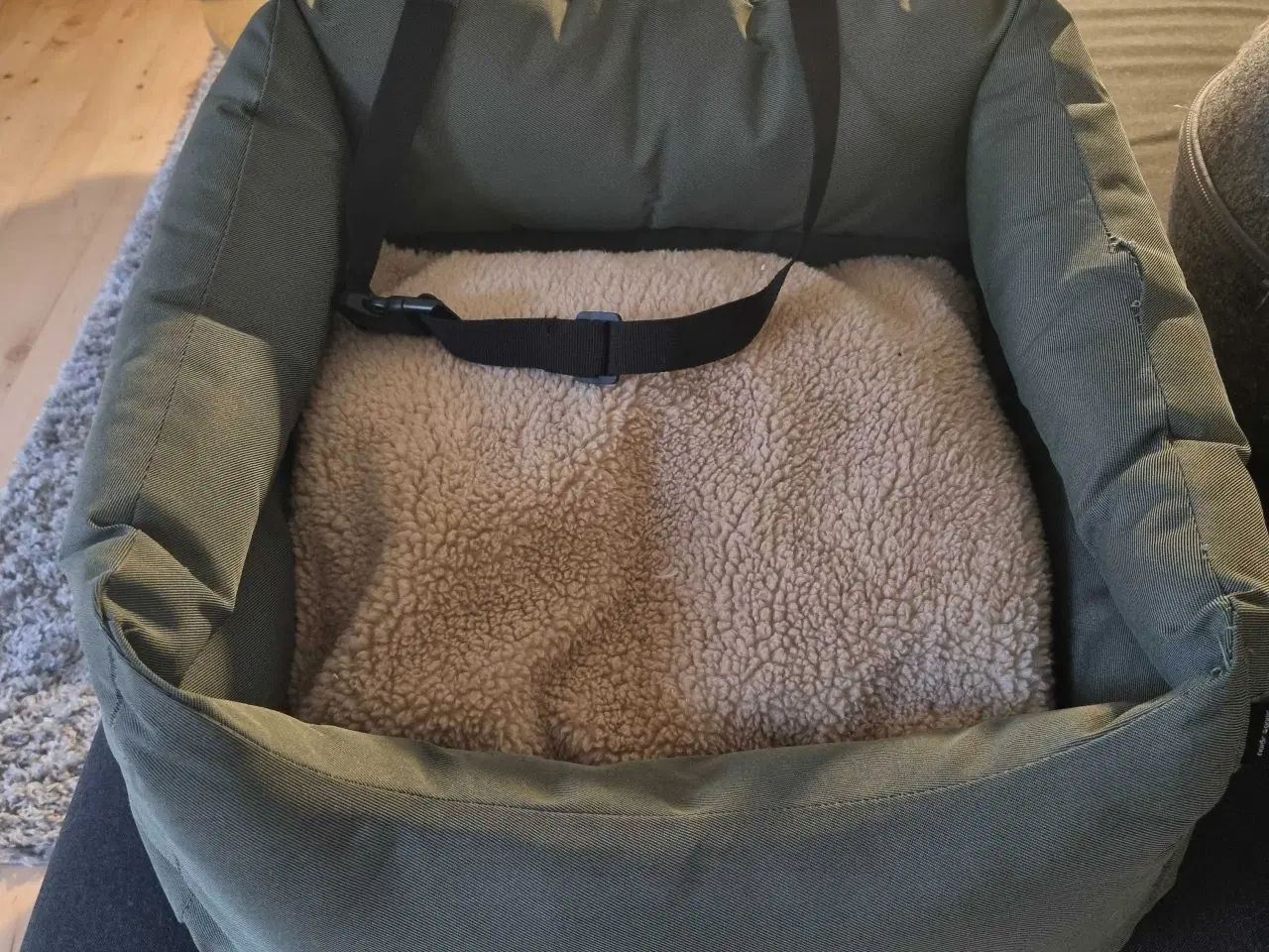 Billede 1 - Hundekurv til bilen