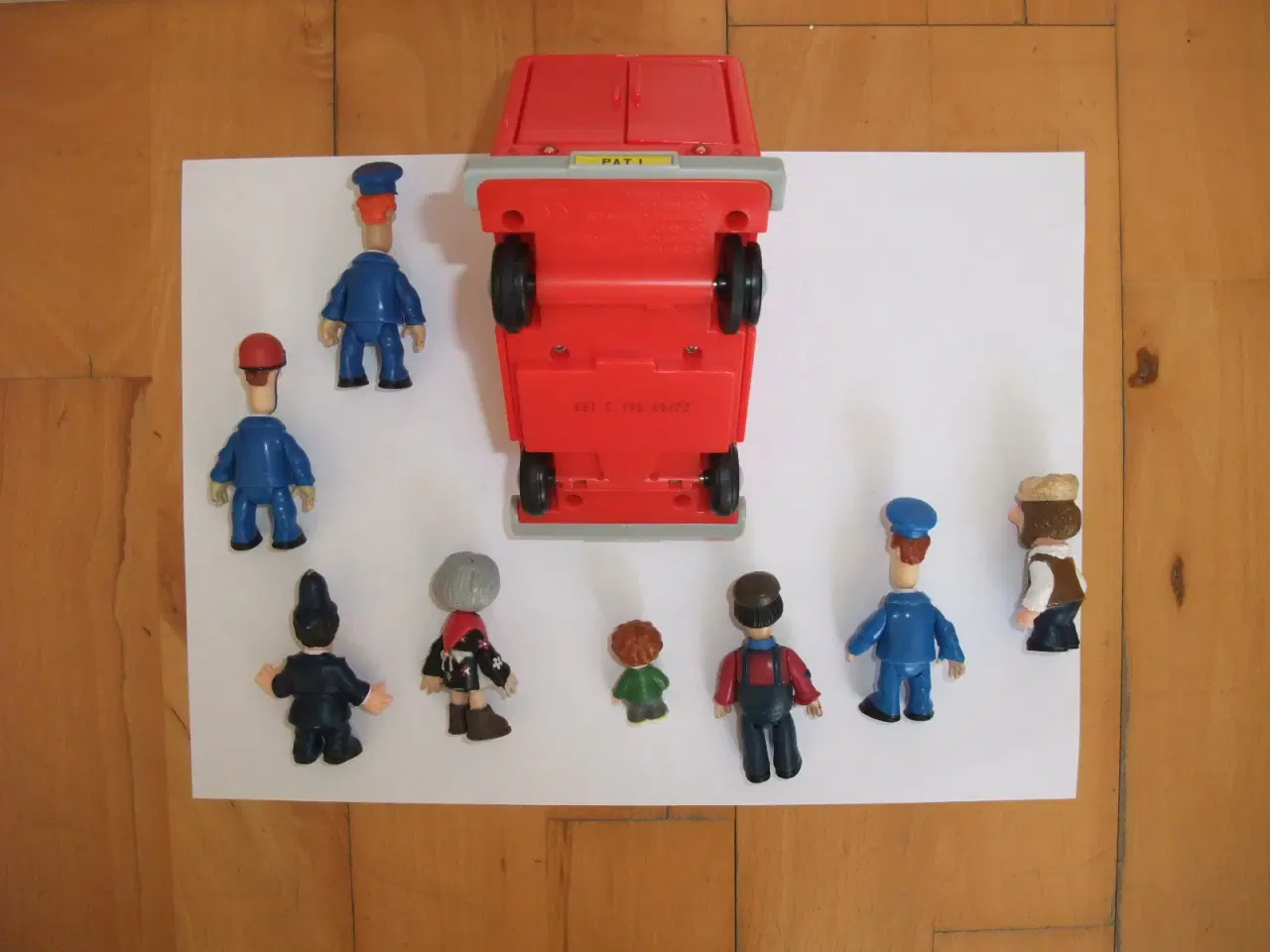 Billede 4 - Postmand Per Figurer+Bil