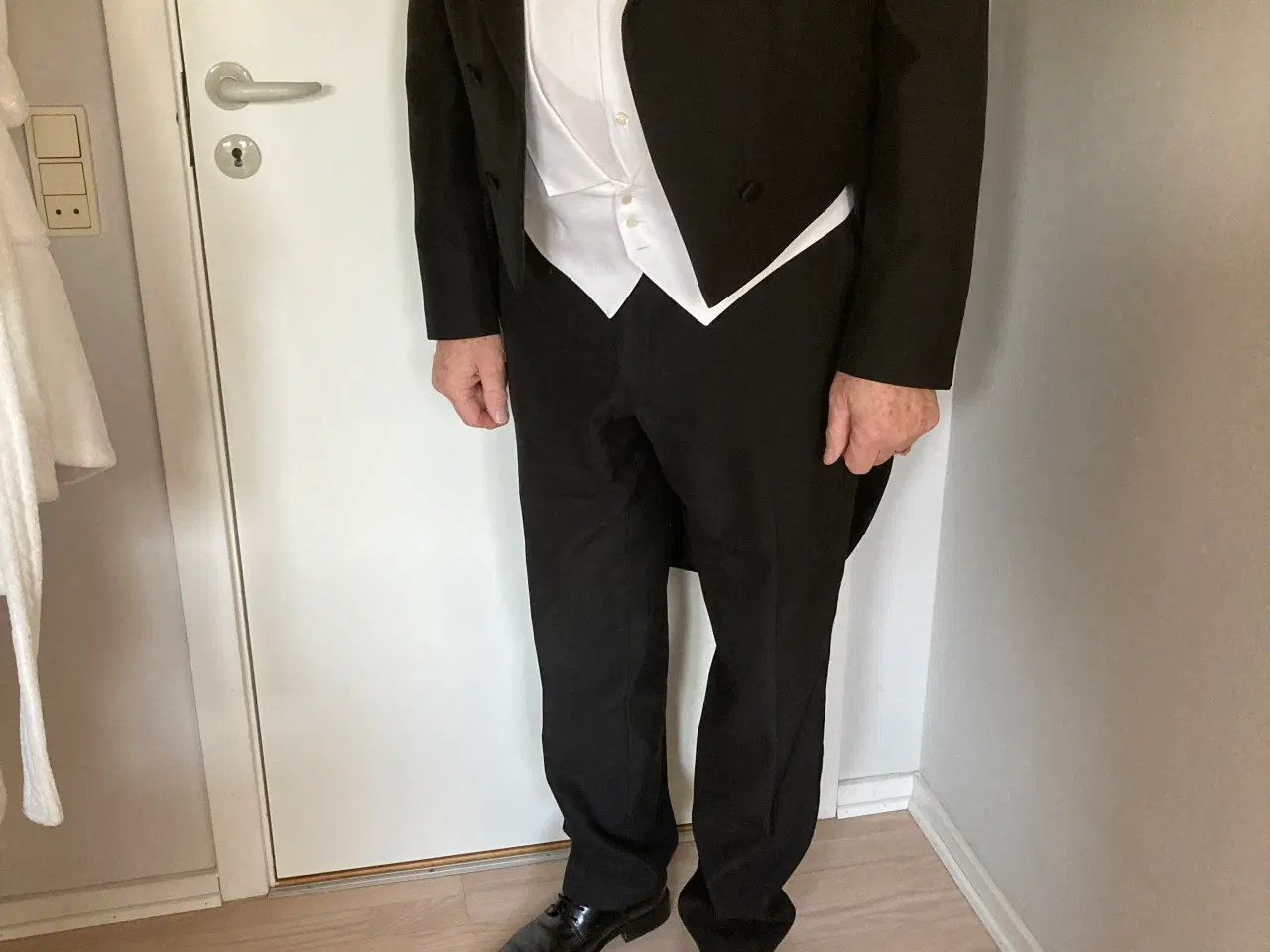 Billede 1 - Kjolesæt