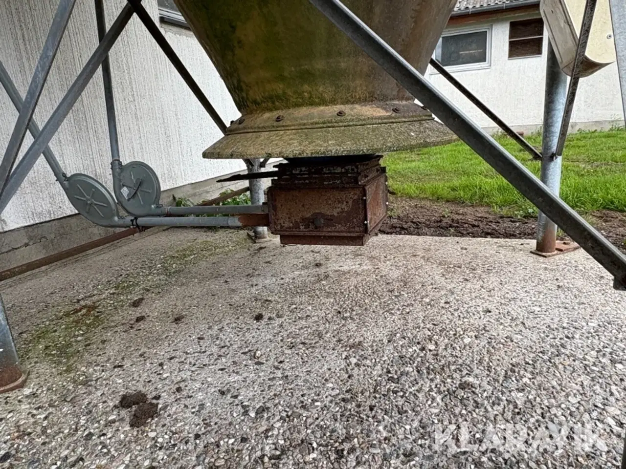 Billede 4 - Silo Tunetanken Glasfiber med motor 1 styk