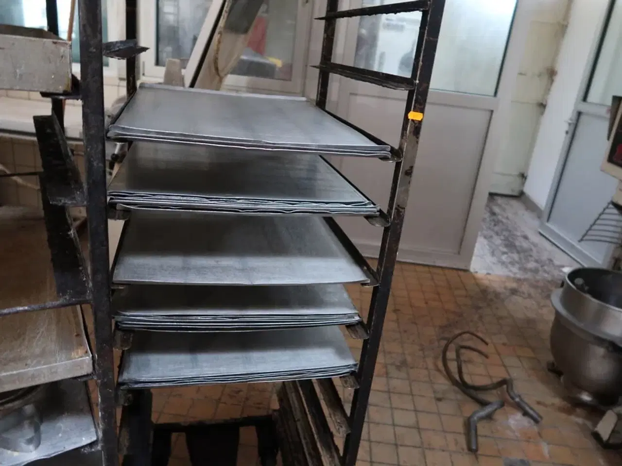 Billede 6 - 2 stk. stikvogne med div. Bageplader og forme