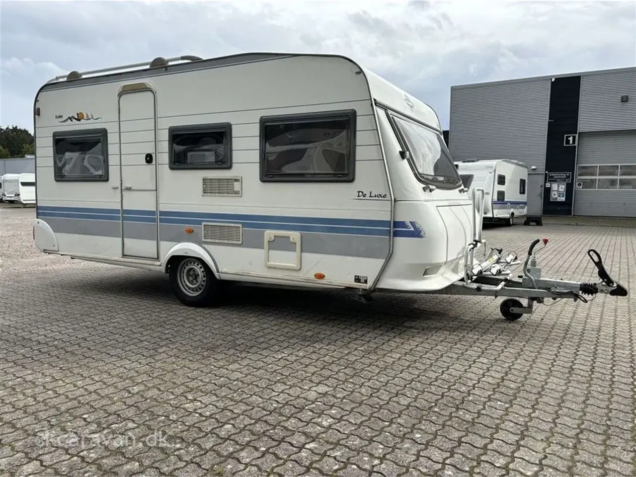 Billede 1 - 2001 - Hobby De Luxe Easy 450 UF   Pæn og velholdt campingvogn