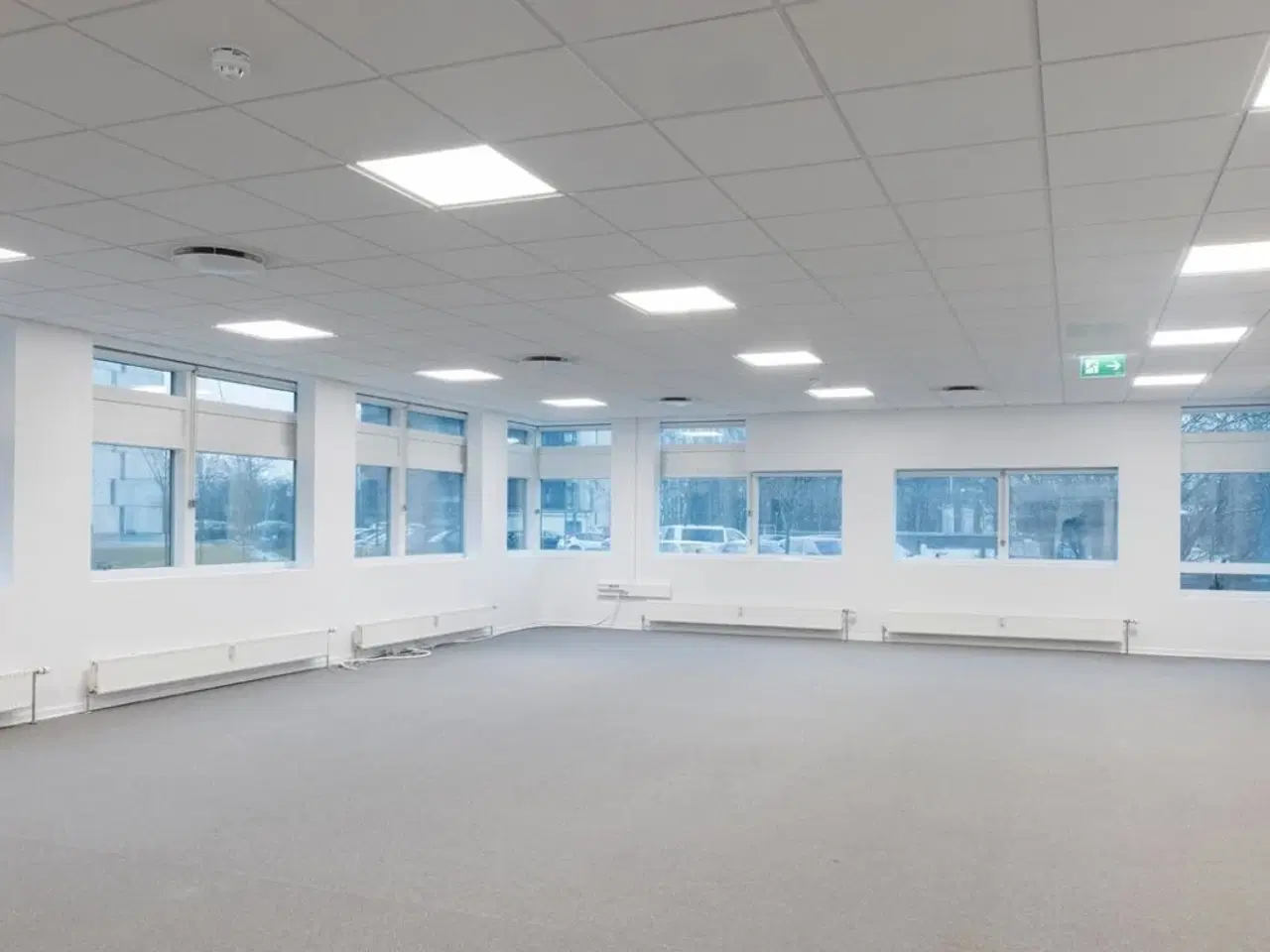 Billede 11 - I denne moderne flerbrugerejendom udbydes lyse og indbydende kontorlejemål i varierende størrelser der passer perfekt til virksomheder i alle størrelser
