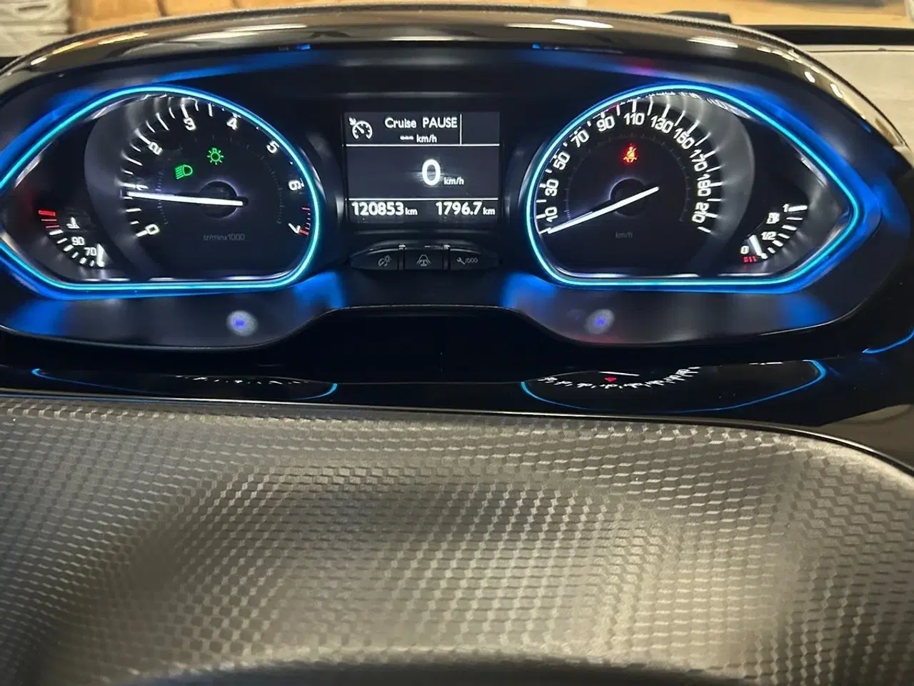 Billede 13 - Peugeot 2008 1,2 e-THP 130 Allure Sky