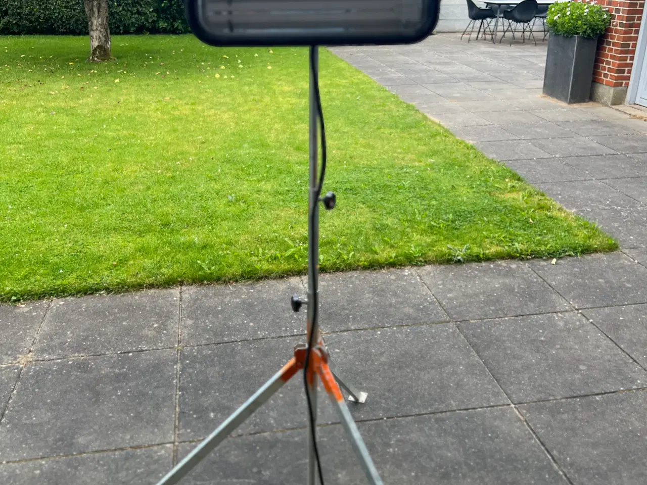 Billede 1 - Kraftig arbejds lampe på stativ.