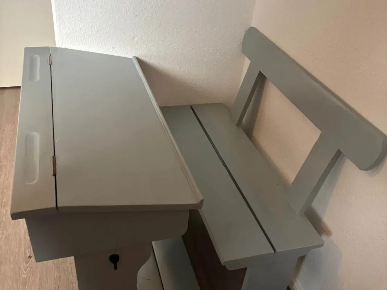 Billede 1 - Skrivepult 