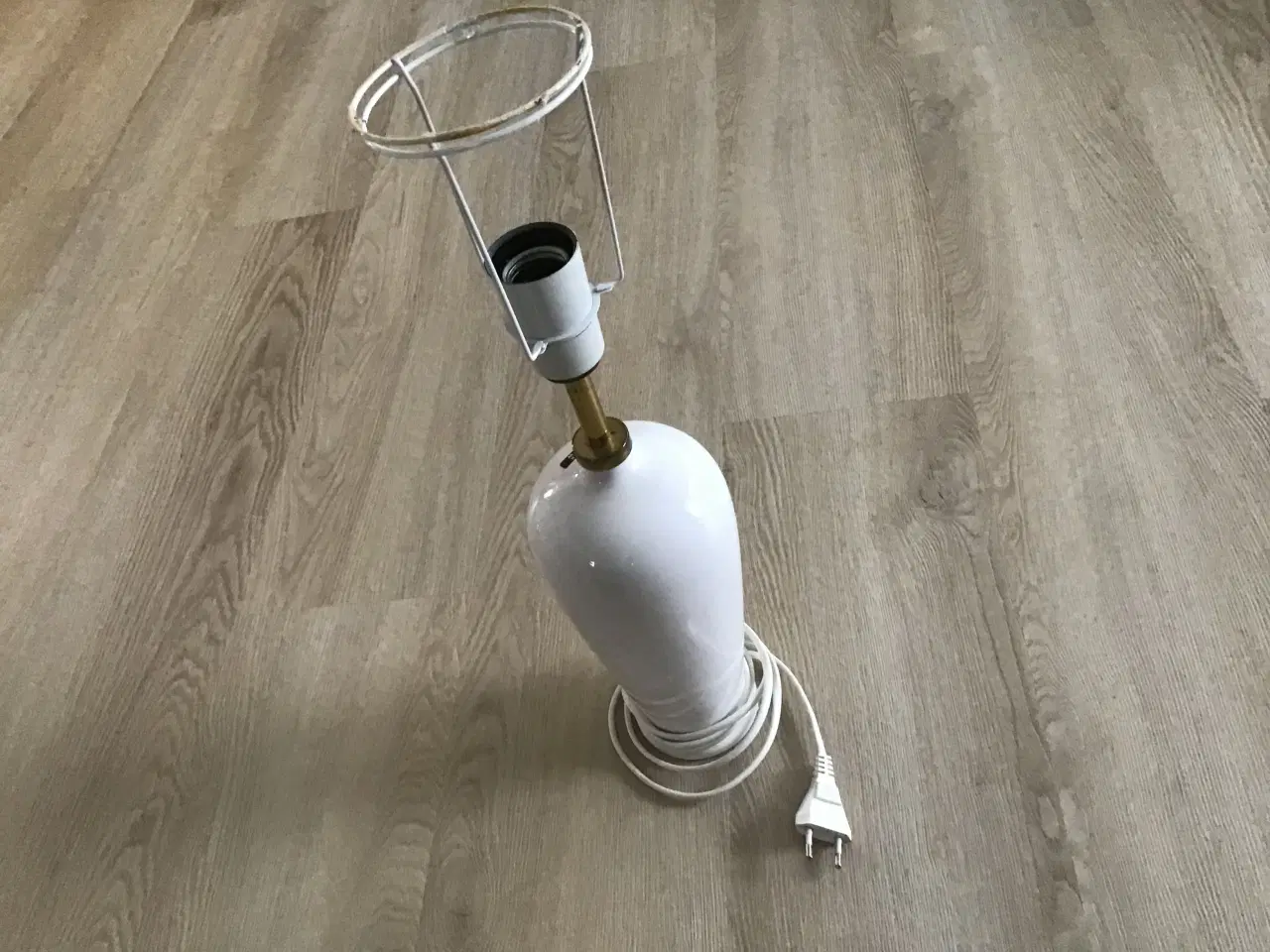 Billede 4 - Bordlampe hvid porcelæn