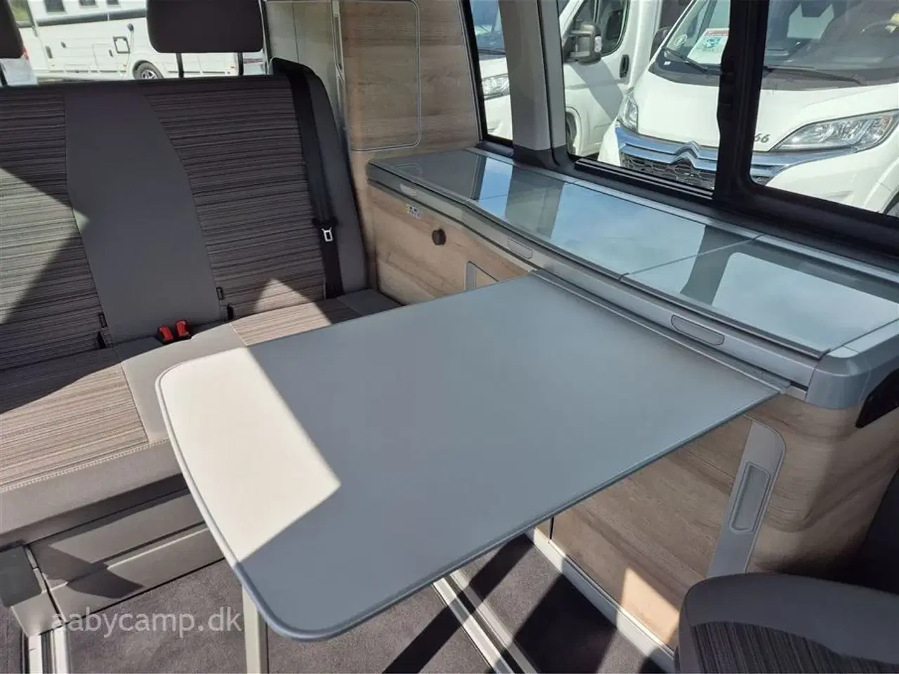Billede 12 - 2022 - VW California Coast   Perfekt til de små veje. Markise. anhængertræk.