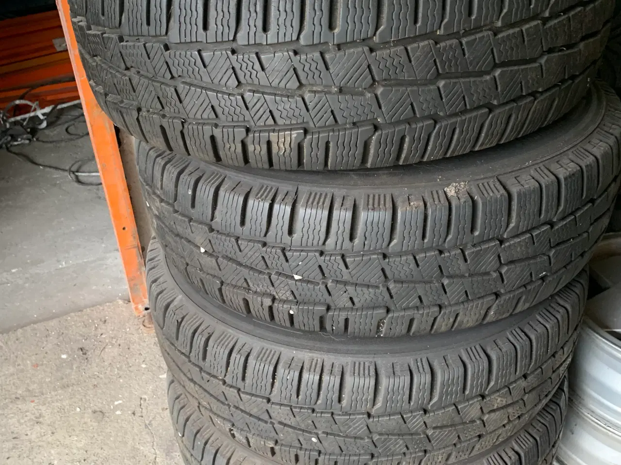 Billede 2 - Vinterhjulsæt Michelin 215/70R15