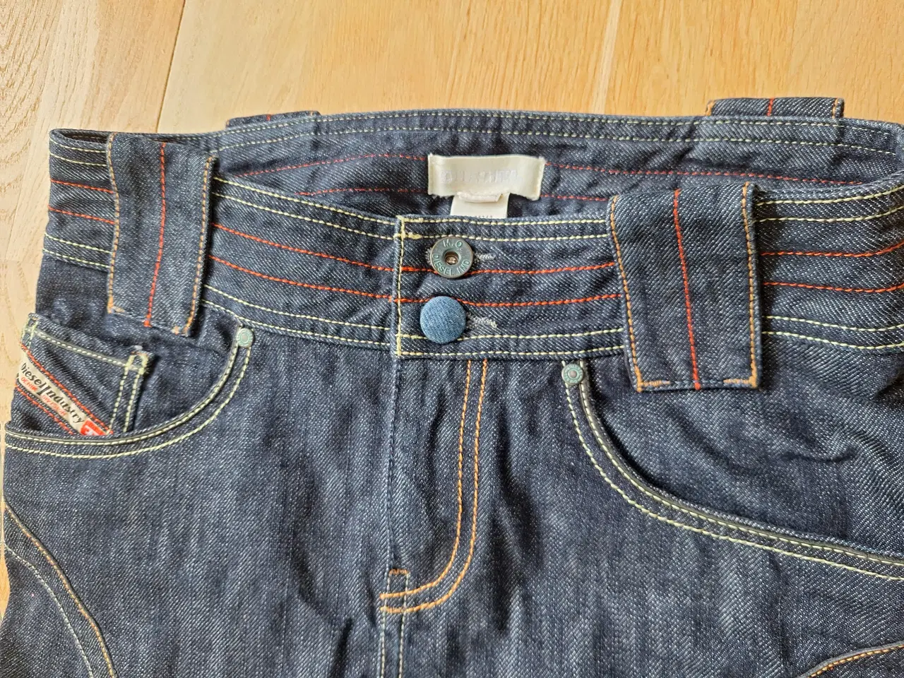 Billede 3 - Nederdel	