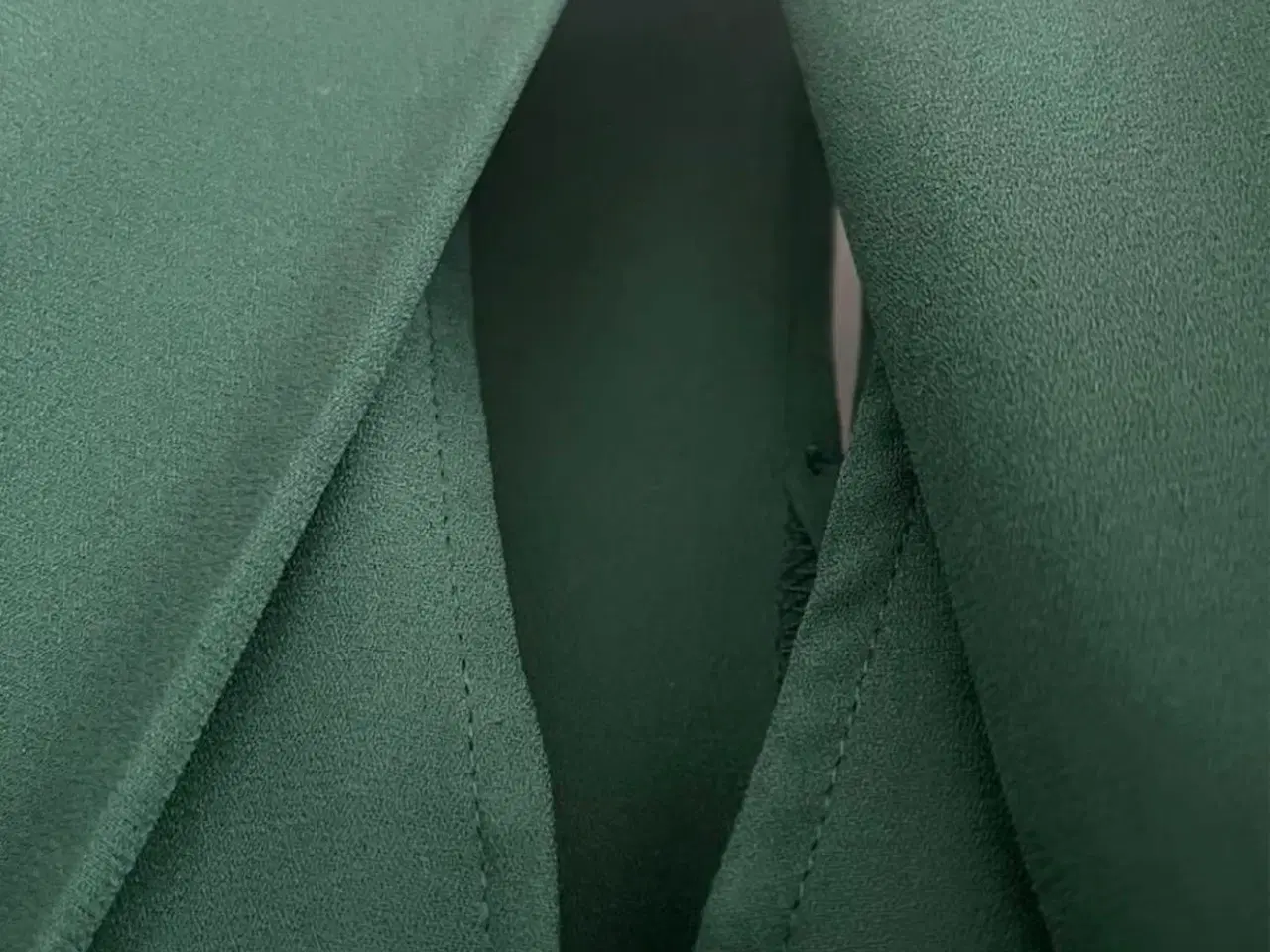 Billede 3 - Grøn top fra H&M
