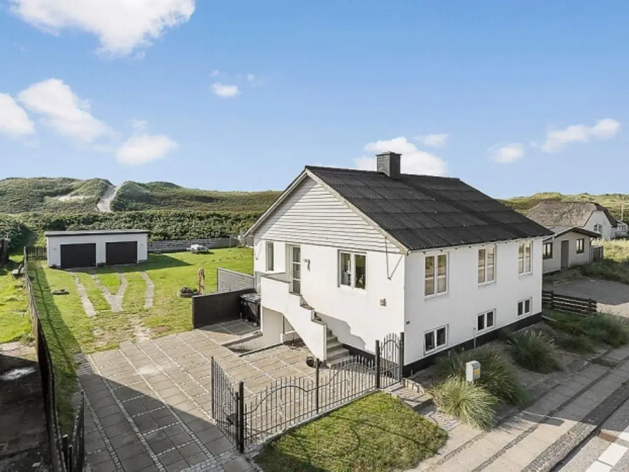 Billede 1 - Sommerhusidyl i f�rste klitr�kke ved Vesterhavet