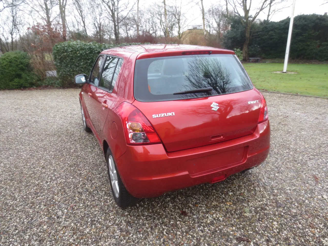 Billede 8 - Pæn Suzuki Swift 1.3 i Synet 2025. 