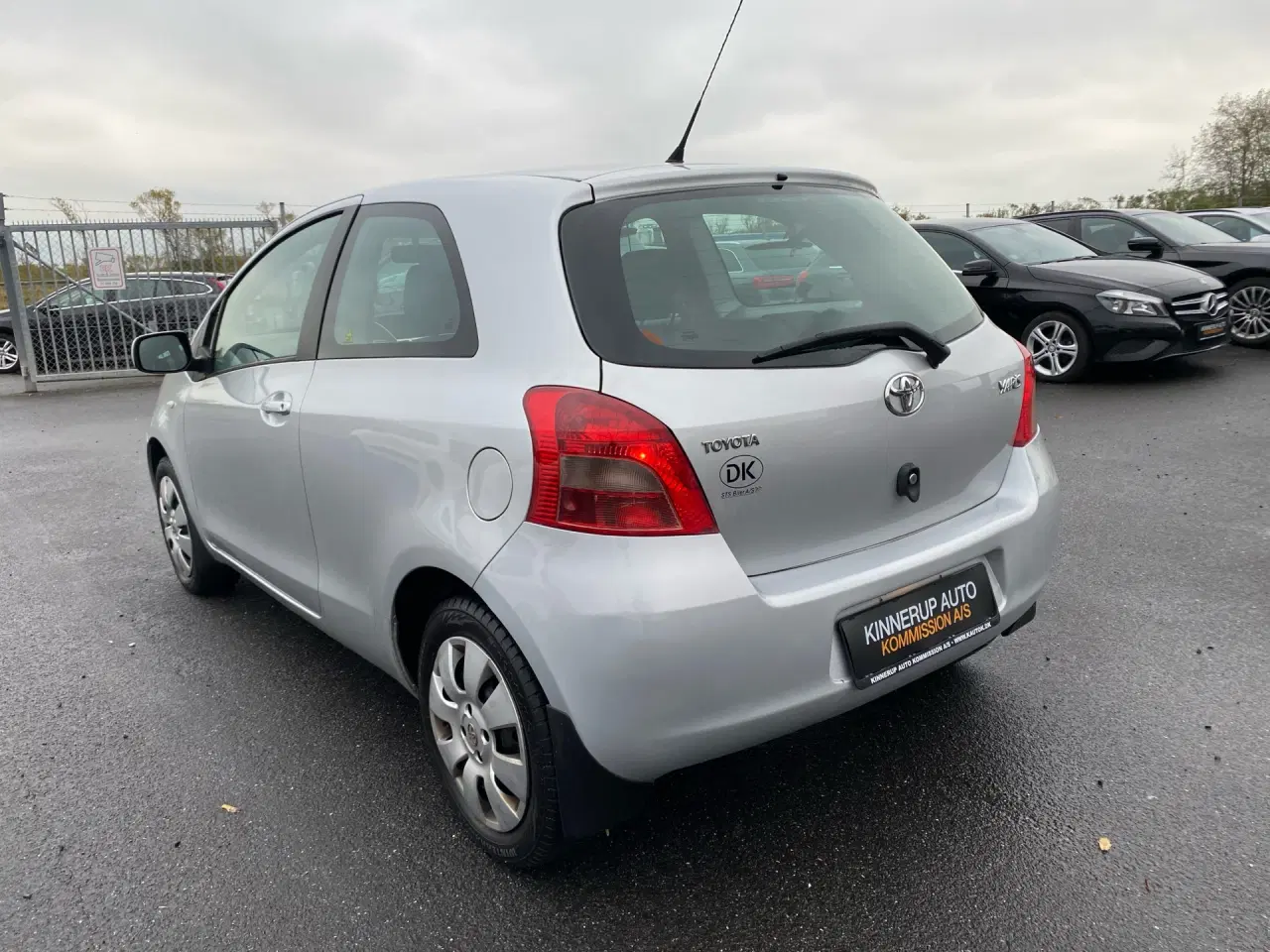 Billede 4 - Toyota Yaris 1,0 VVT-I Linea Terra 69HK 3d
