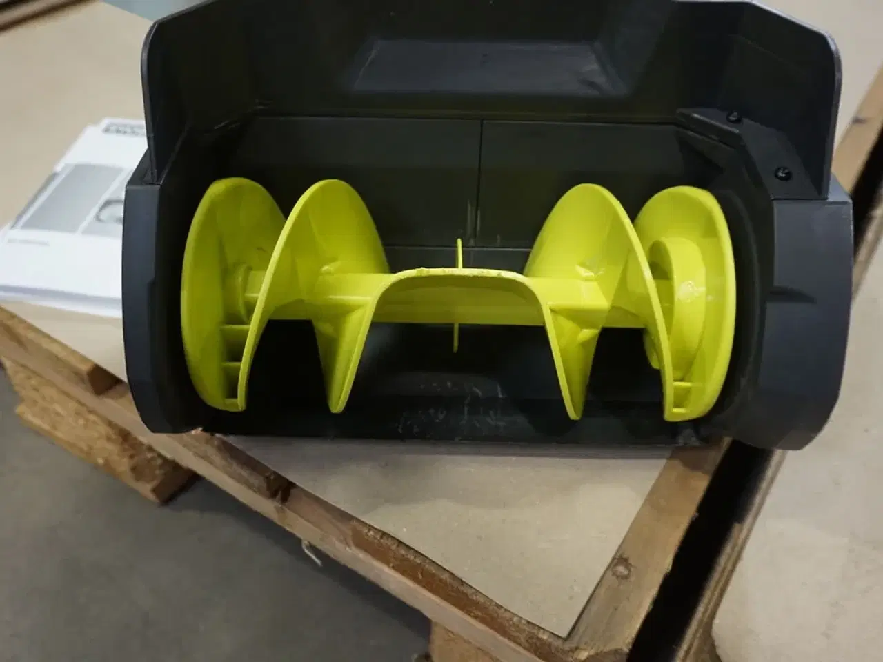 Billede 5 - Ryobi RY18ST25A-0 25 cm sneslynge 18V ONE+ solo