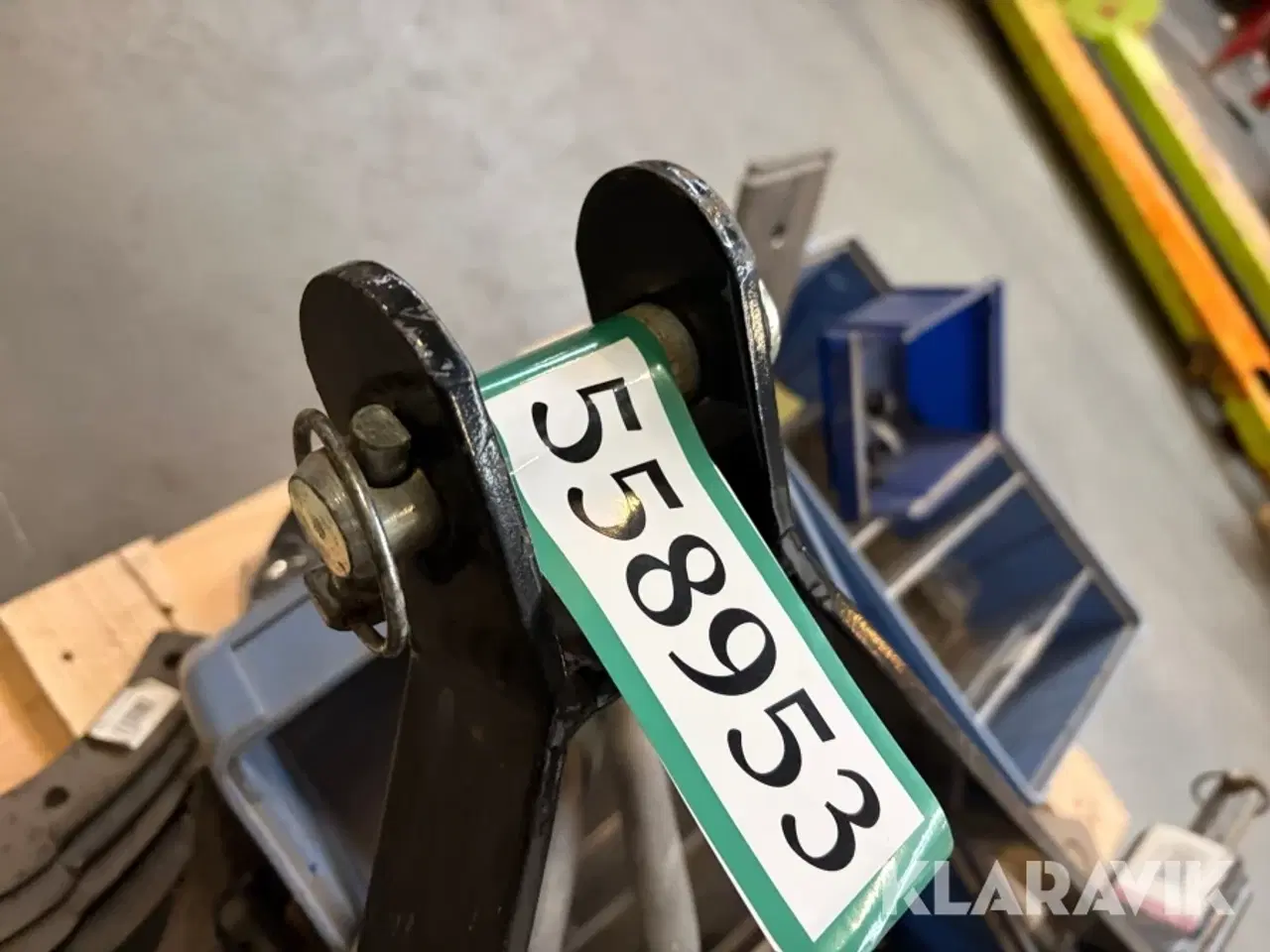 Billede 8 - Lot - kugletræk, brønddæksel og dele til fræser og flishugger