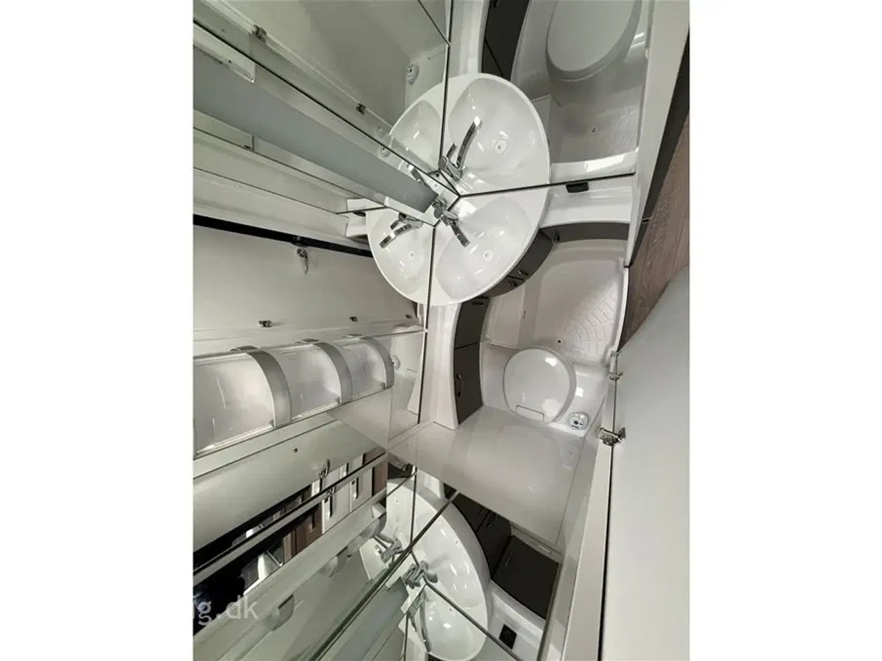 Billede 9 - 2024 - Hobby Excellent Edition 540 UFF   Flot vogn med fritstående seng