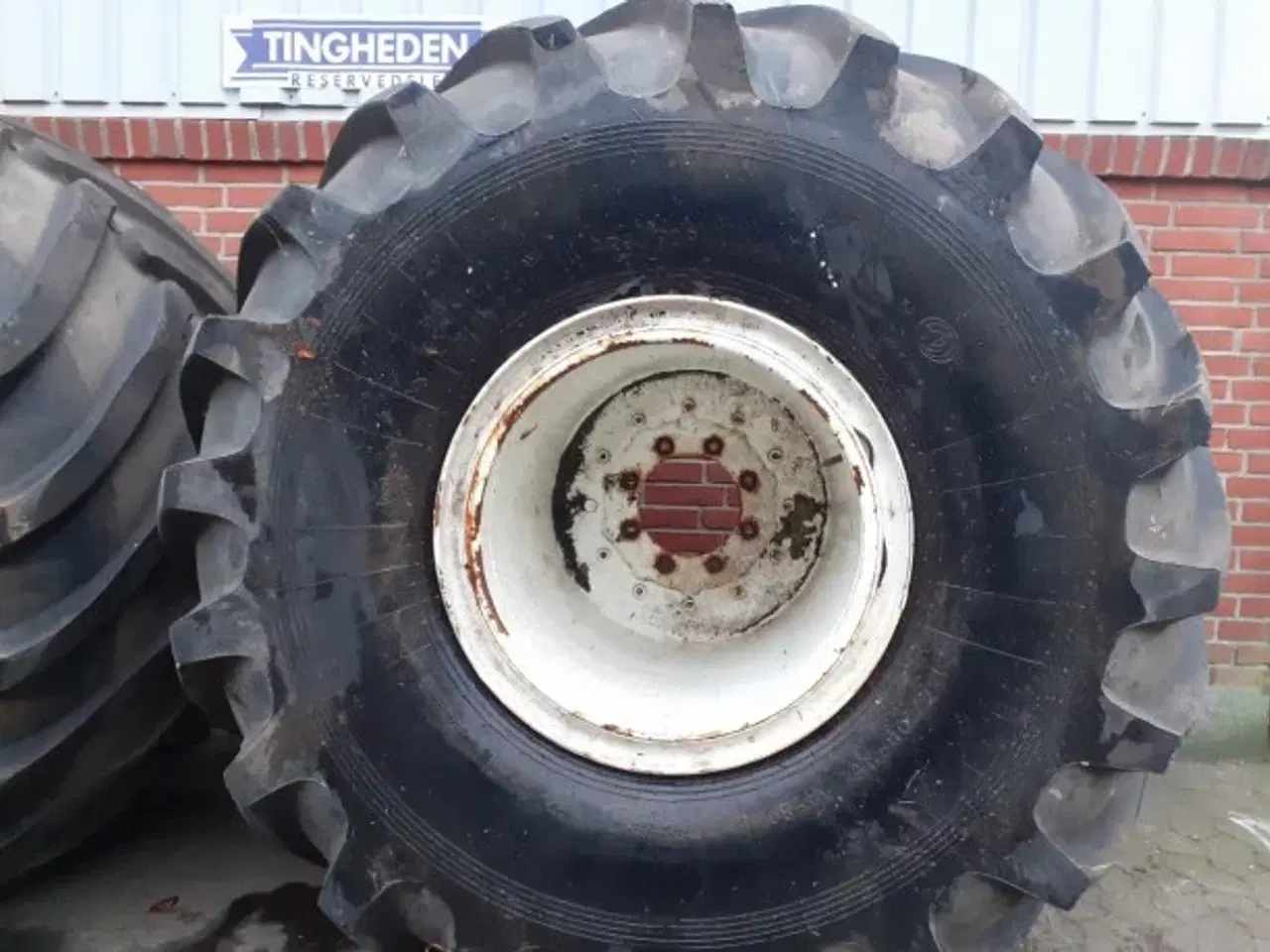 Billede 2 - 25"   71X47.00-25