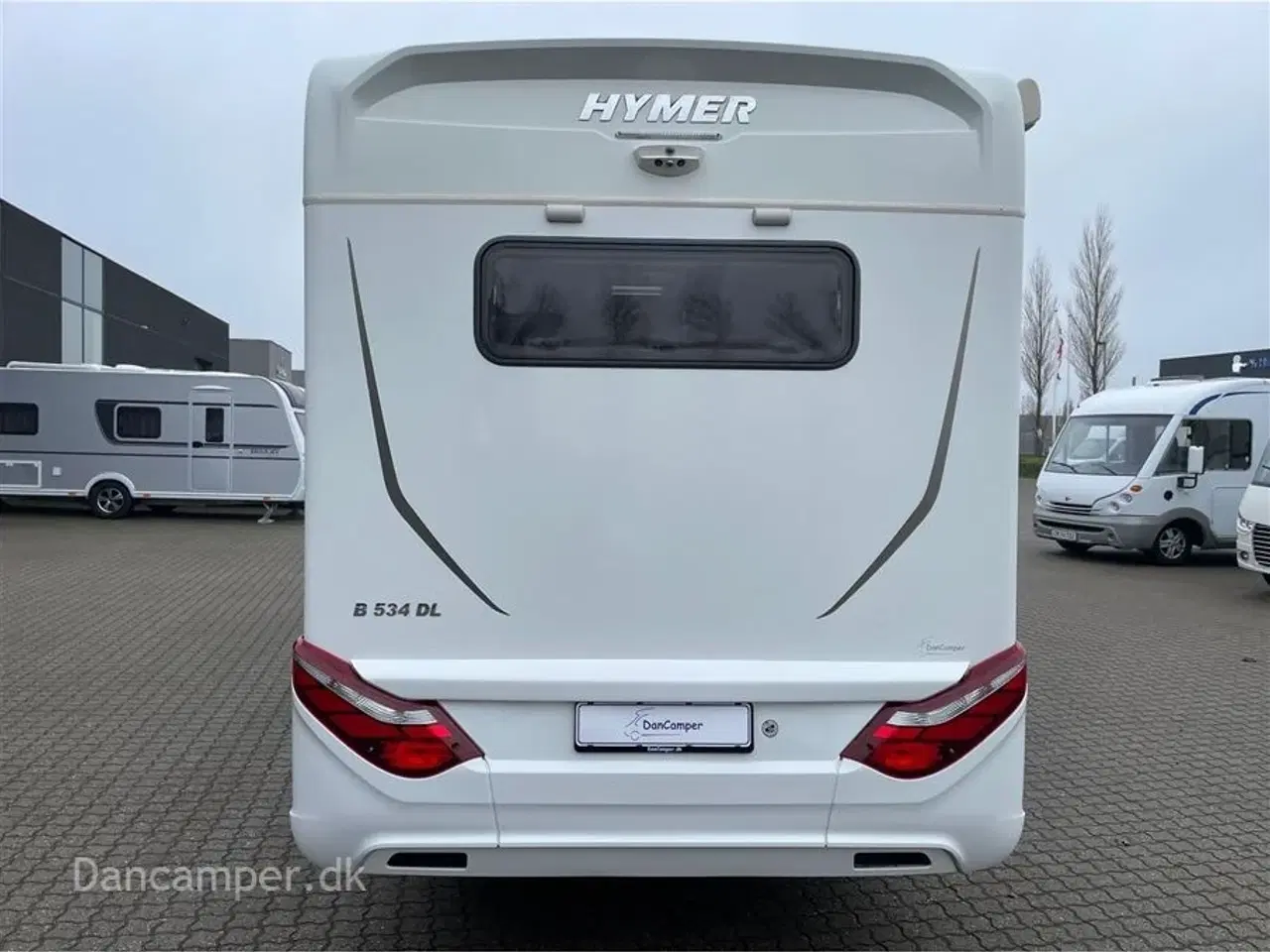 Billede 4 - 2018 - Hymer B 534 Hymermobil   MESSEPRIS kr. 824.900,- SPAR kr. 25.000,- Unik Hymermobil med stor siddegruppe i bag og masser af udstyr. 3500 kg og køres på lille kørekort