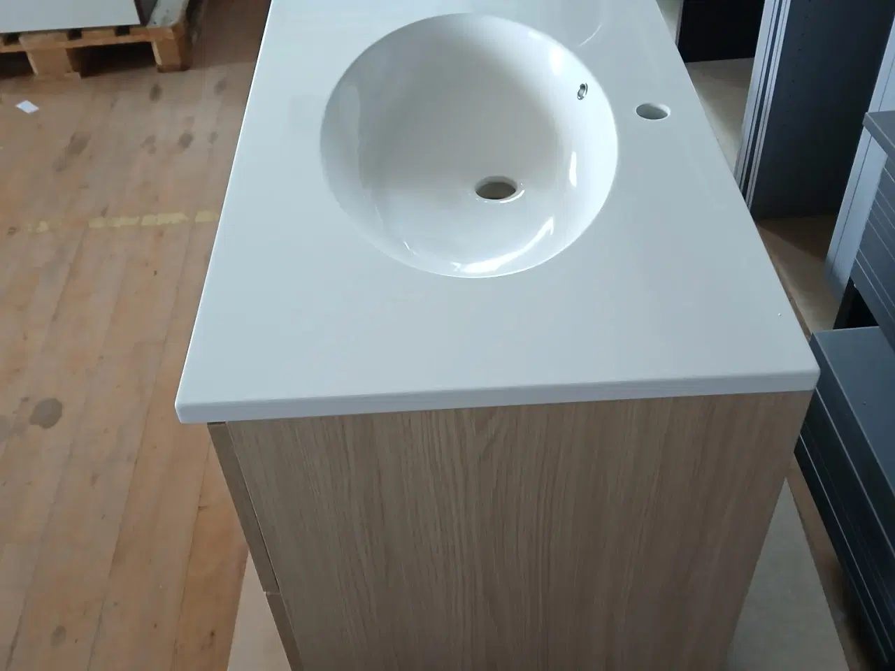 Billede 1 - badsæt 80 cm