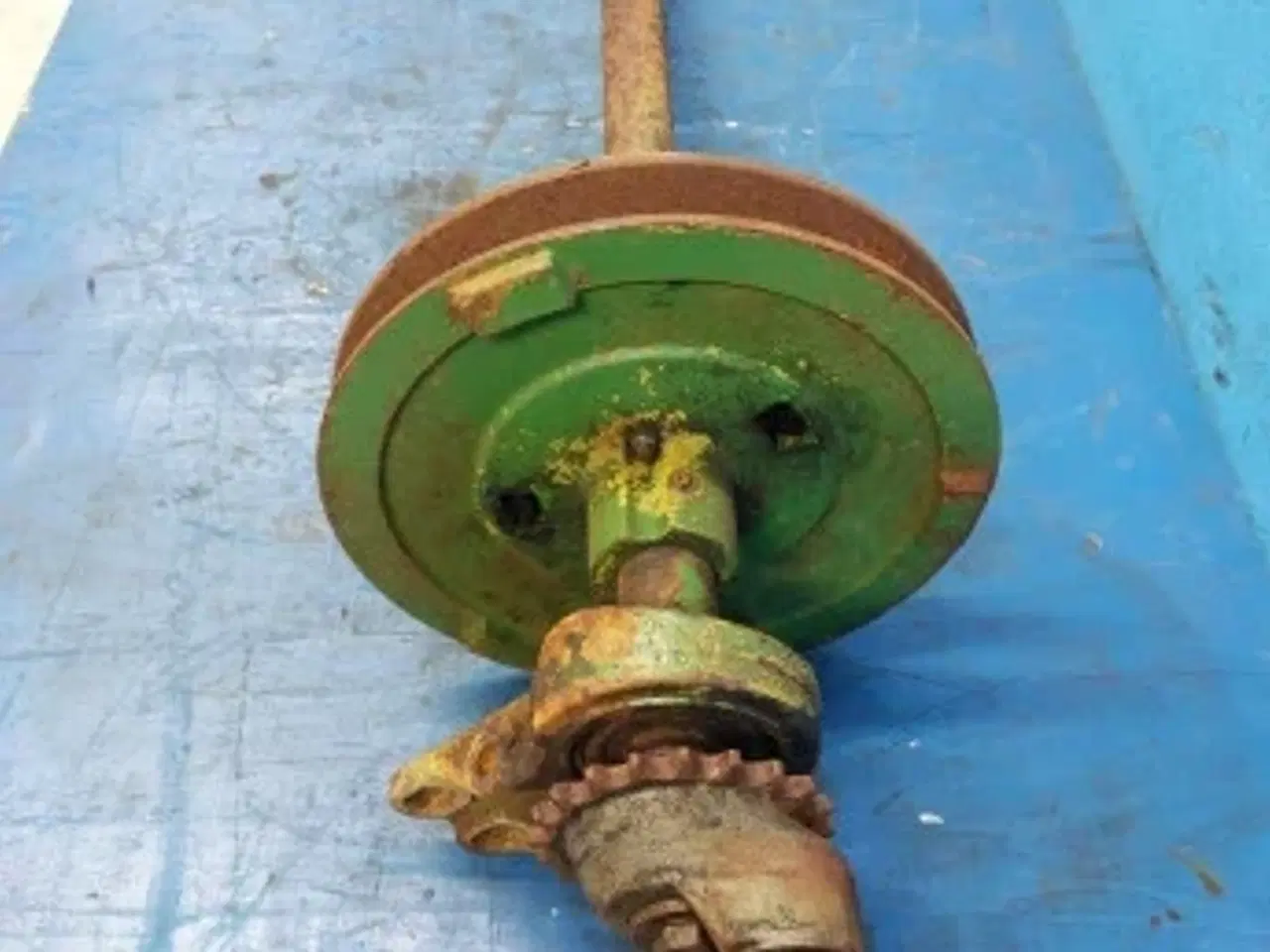 Billede 4 - John Deere 1000 14 Fod V-skive og aksel Z11169