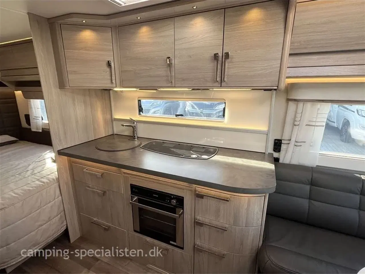 Billede 7 - 2021 - Kabe Smaragd 520 XL KS   Kabe Smaragd XL KS Queen Selection 2021 - Se den nu hos Camping-Specialisten.dk