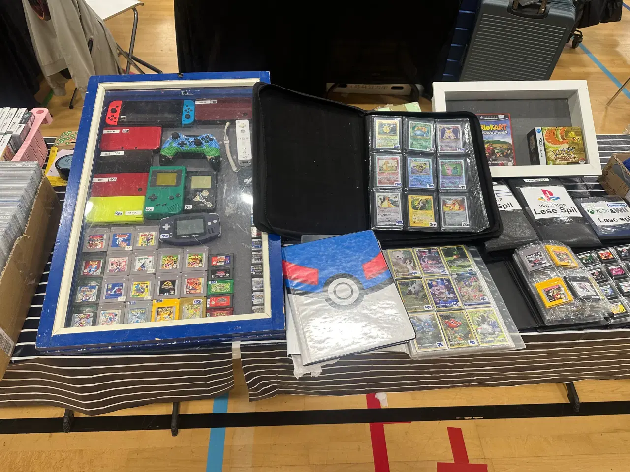 Billede 2 - Loppemarked Roskilde Søndag d.9/11 Gratis Entré