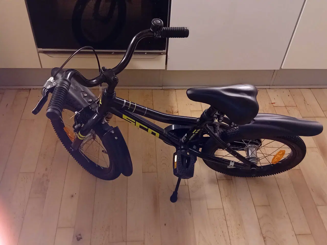 Billede 3 - Sort SCO Børnecykel 16 tommer. 