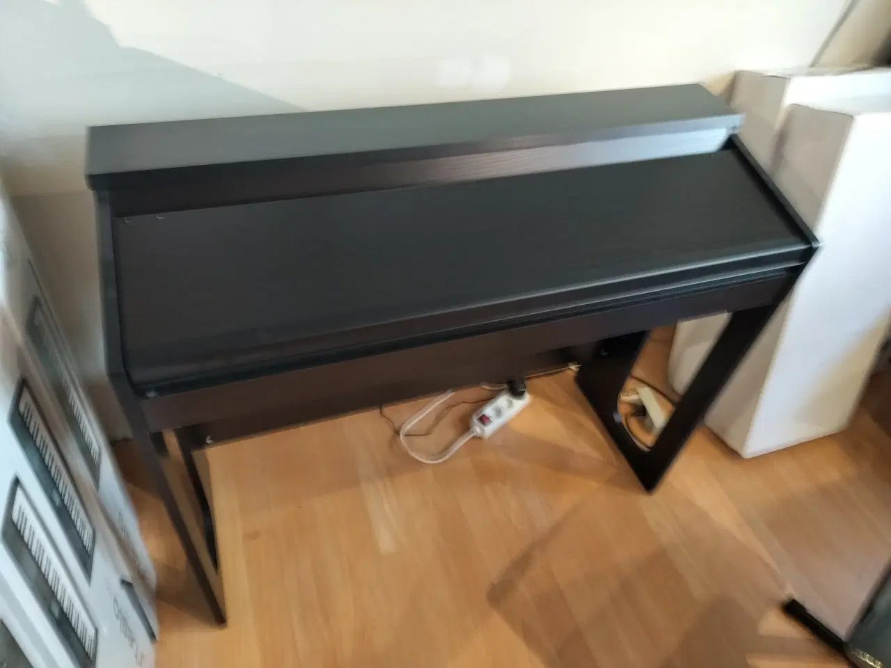Billede 2 - Fint mini klaver/keyboard m/semivægtede tangenter 