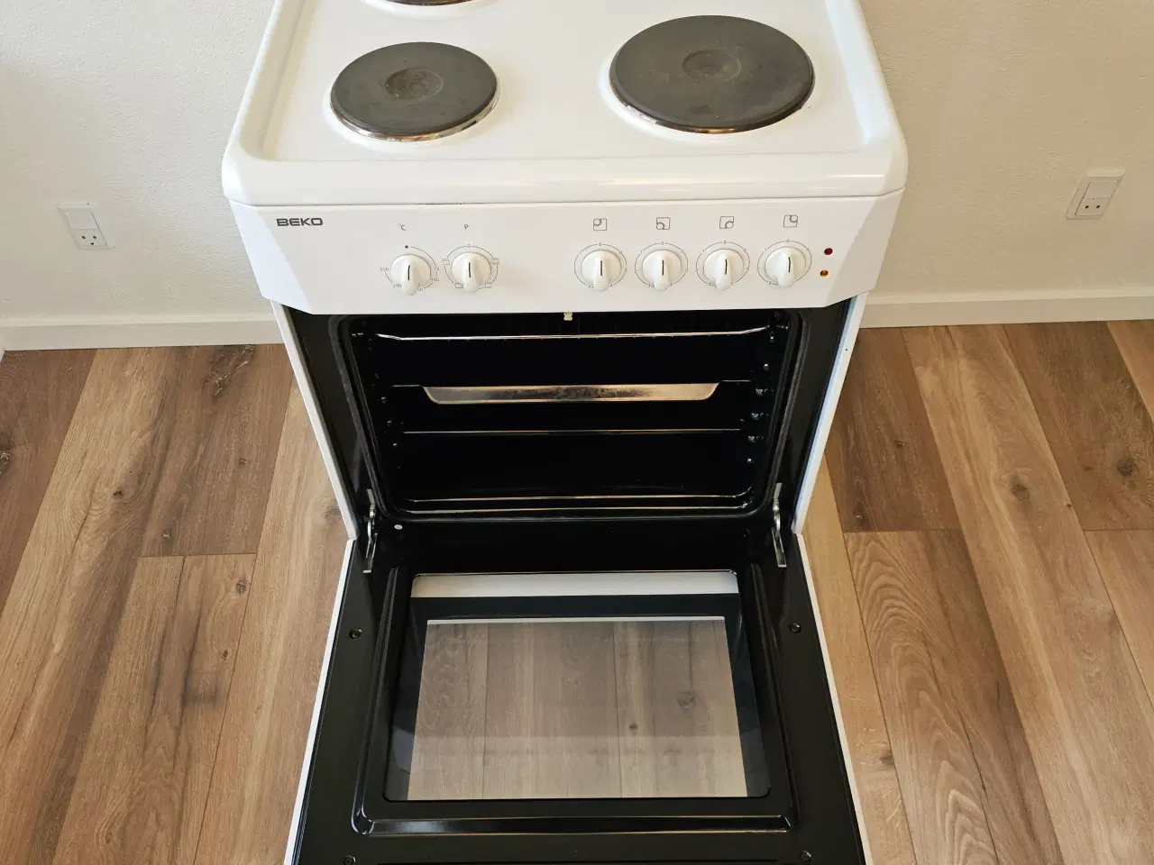 Billede 4 - Klassisk BEKO komfur