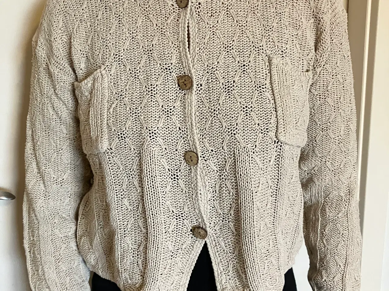 Billede 1 - Kaffe cardigan til kvinder i str. S. Cardiganen 