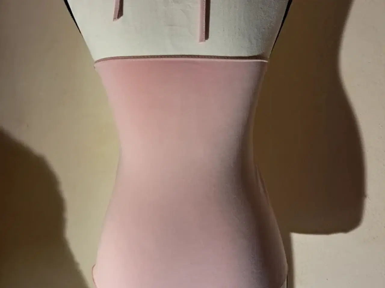 Billede 4 - Halterneck-top