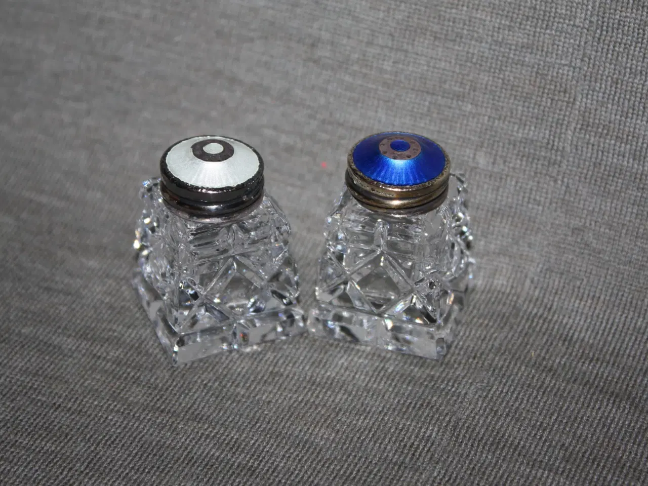 Billede 5 - Salt- og peber sæt med sterling sølv